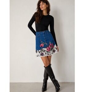 Monroe & Main Denim Skirt Womens L Blue Floral Lace Hem Cottagecore Boho BT